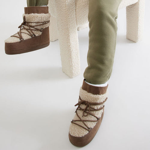 BOOTS FASHION NOVA COFFE